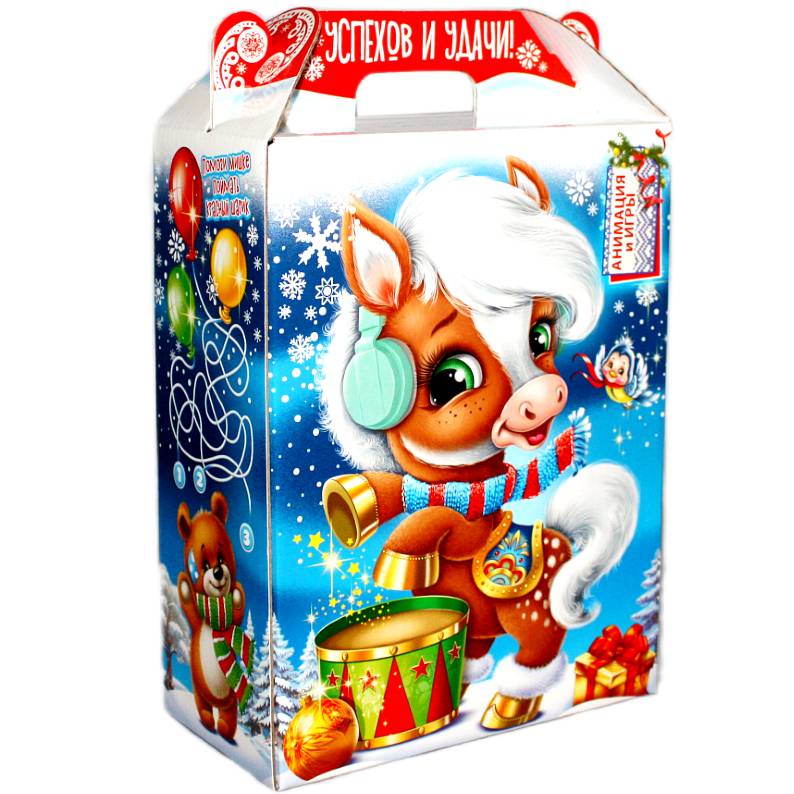 Сладкий новогодний подарок в картонной упаковке весом 820 грамм